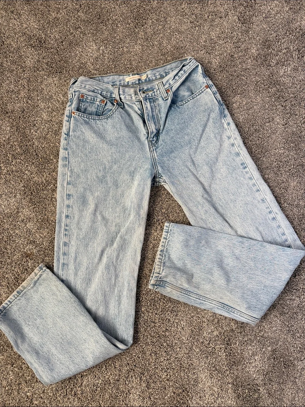 Levi’s Low Pro Straight Jeans - Picture 1 of 2